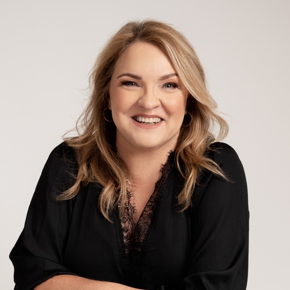 Meet the Posher Other - Meet your Posher, Kelly